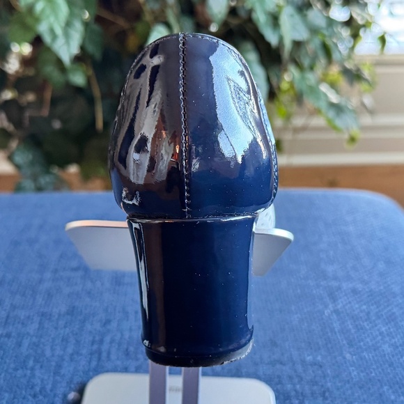 Passo Navy + White Leather Block Heel Pumps 8.5 Comfortable Office-Friendly - Picture 4 of 10